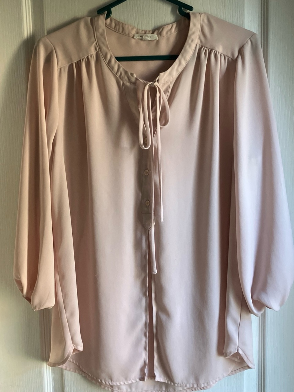 Pleione pink blouse with tie front and long sleeves M